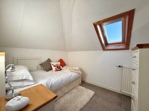 Photo 17- click for photo gallery